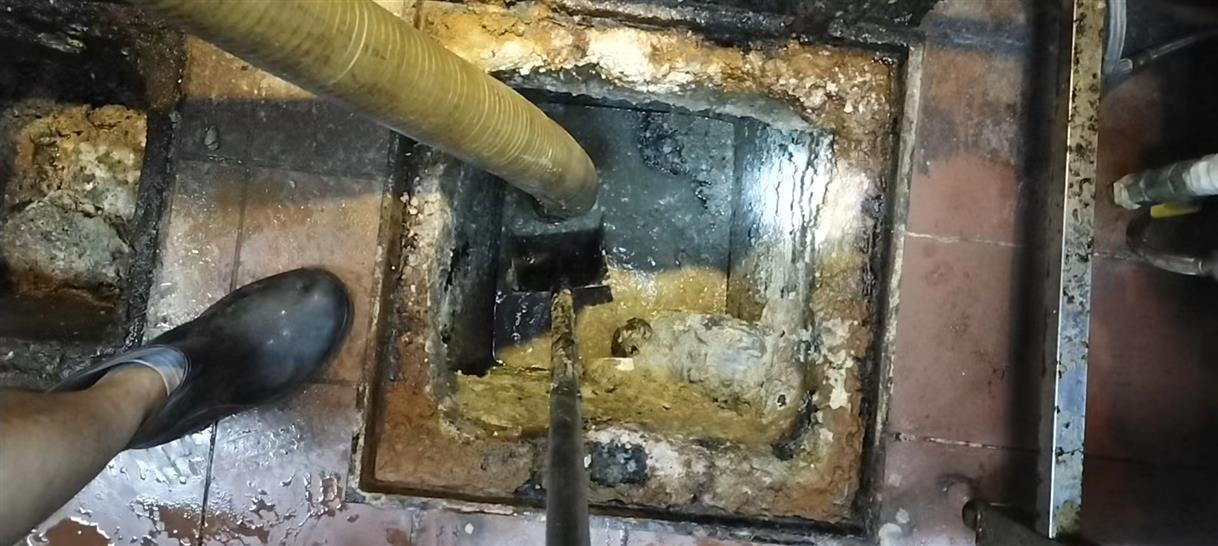 长安污水池清理一般都有毒气，怎么预防中毒呢？