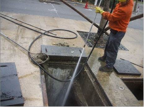 长安池底污泥如何清理