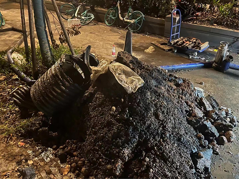 长安本地下水道疏通师傅，不通不收费【距您500米】